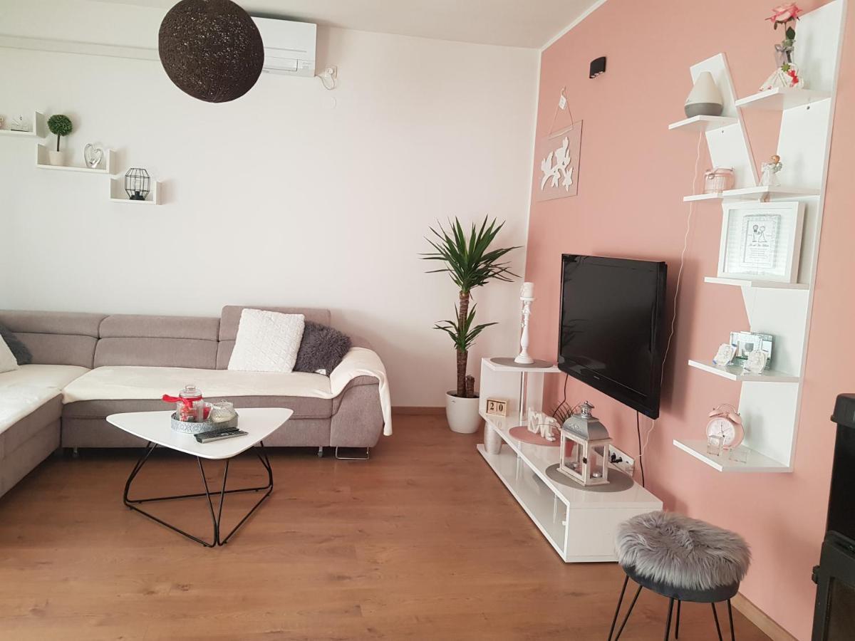 Apartmani Milutin Бродарица Экстерьер фото