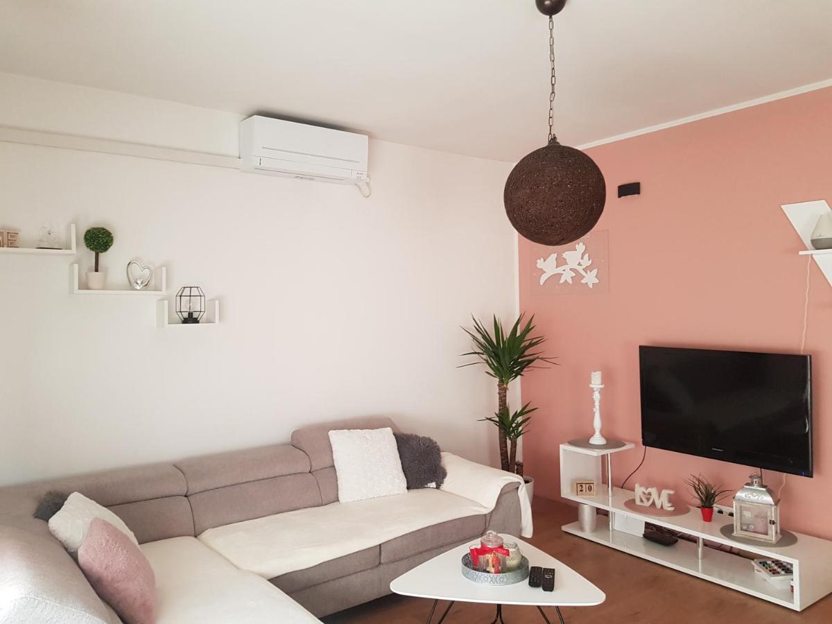 Apartmani Milutin Бродарица Экстерьер фото