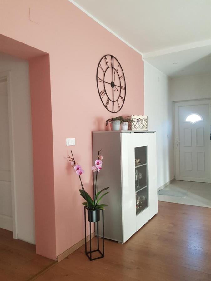 Apartmani Milutin Бродарица Экстерьер фото