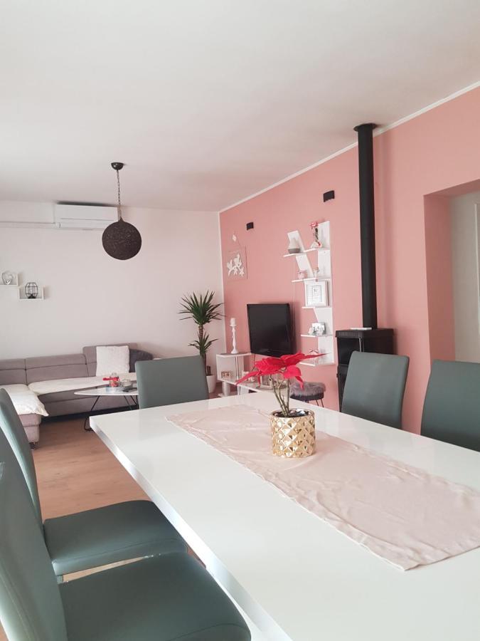 Apartmani Milutin Бродарица Экстерьер фото